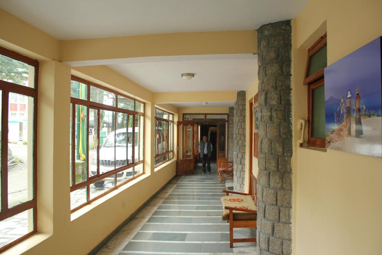 Pema Thang Hotel Kangra Eksteriør billede