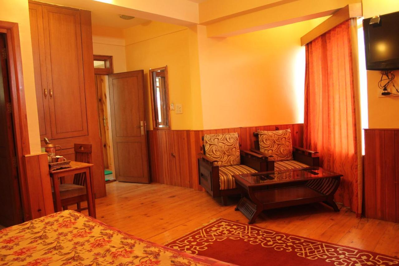 Pema Thang Hotel Kangra Eksteriør billede