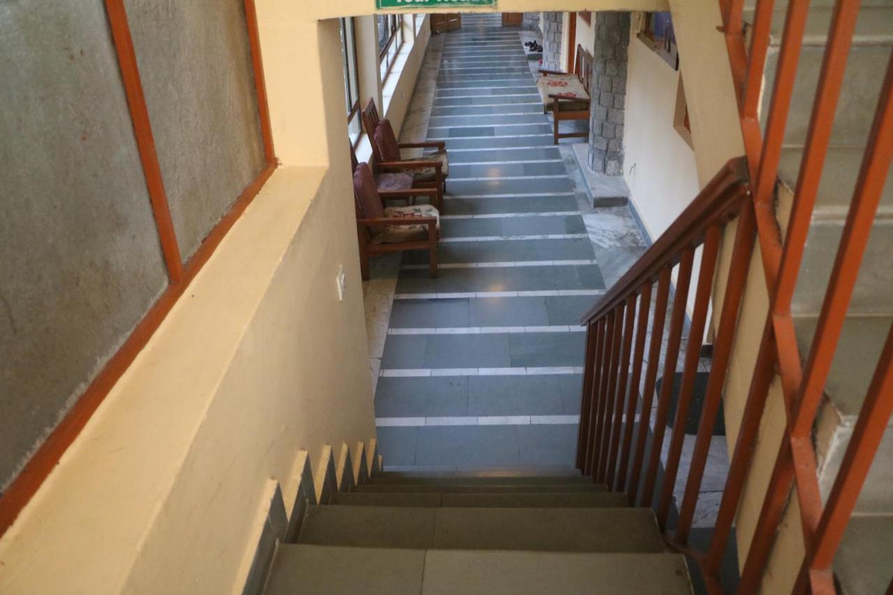 Pema Thang Hotel Kangra Eksteriør billede