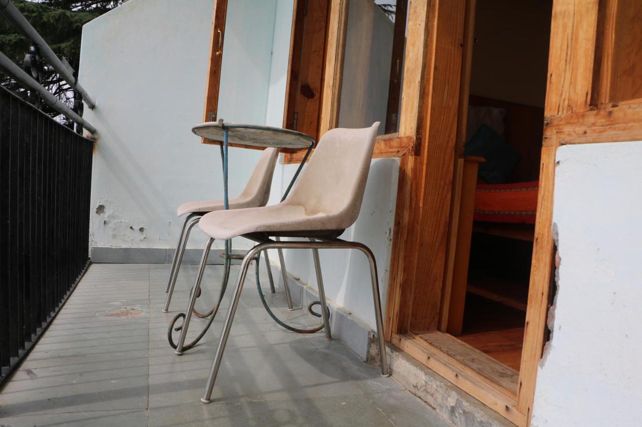 Pema Thang Hotel Kangra Eksteriør billede