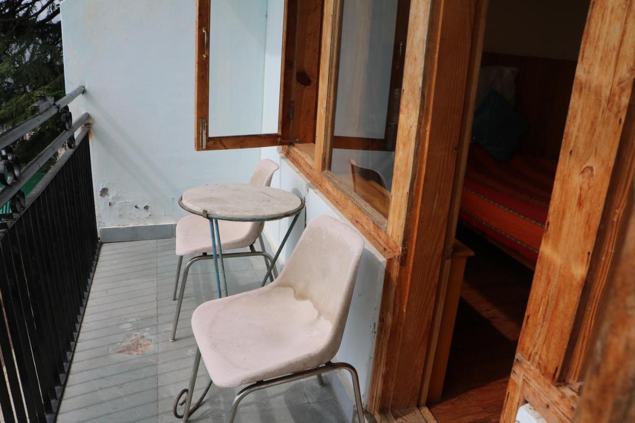 Pema Thang Hotel Kangra Eksteriør billede