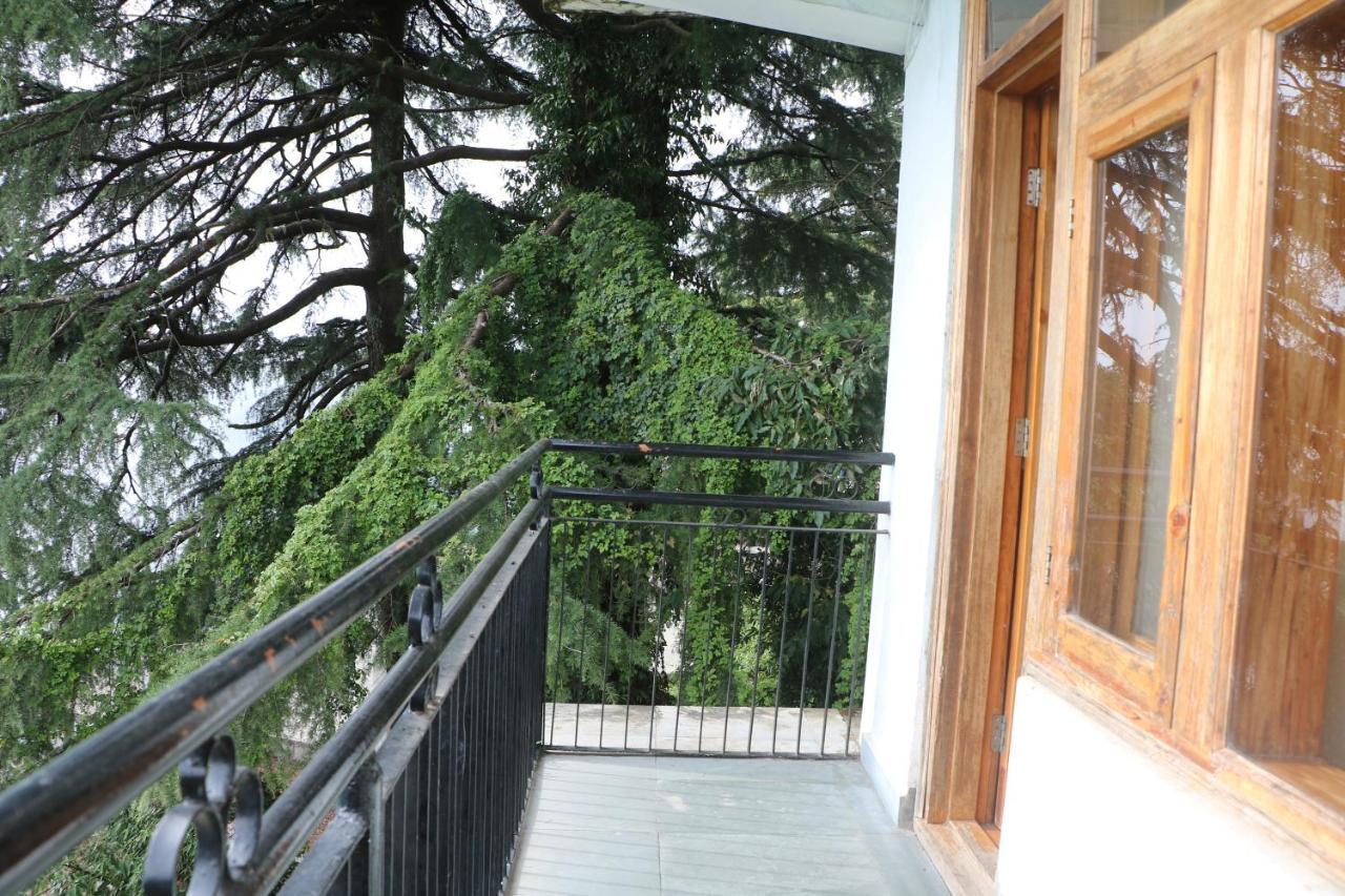 Pema Thang Hotel Kangra Eksteriør billede